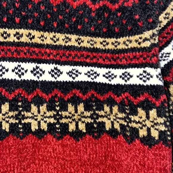 3/$30 Carroll Reed Sweater - Picture 3 of 5